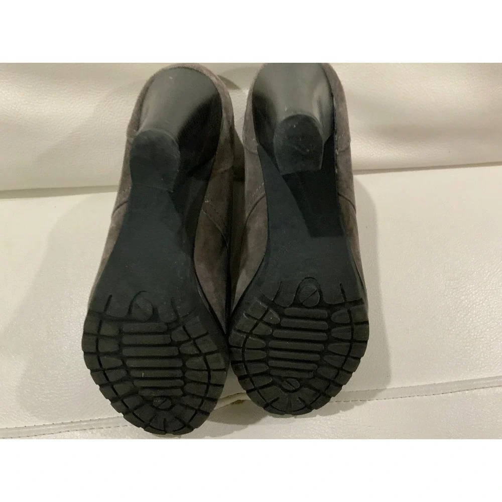 White‎ Mountain Women's Gray Suede Lace Up Wedge Ankle Boots Size 7.5